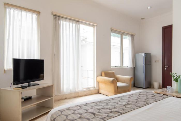 Twospaces Living At The Unit Residence Джакарта Экстерьер фото